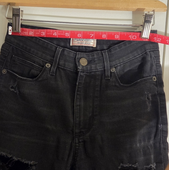 Guess Jeans Black Distressed - Picture 6 of 8